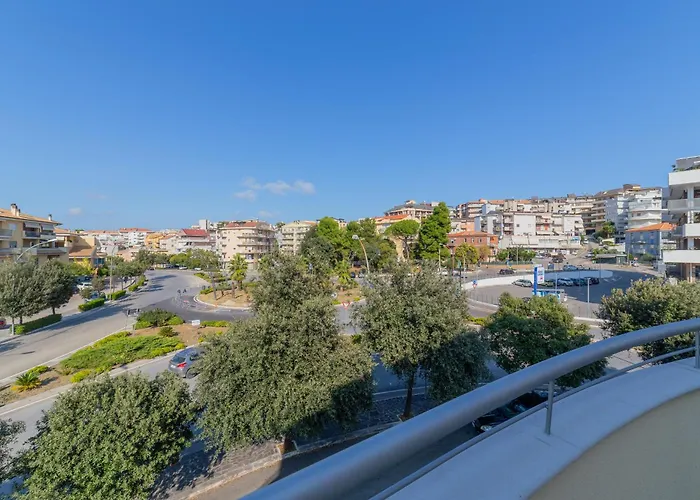 Minicasa Con Ampia Terrazza